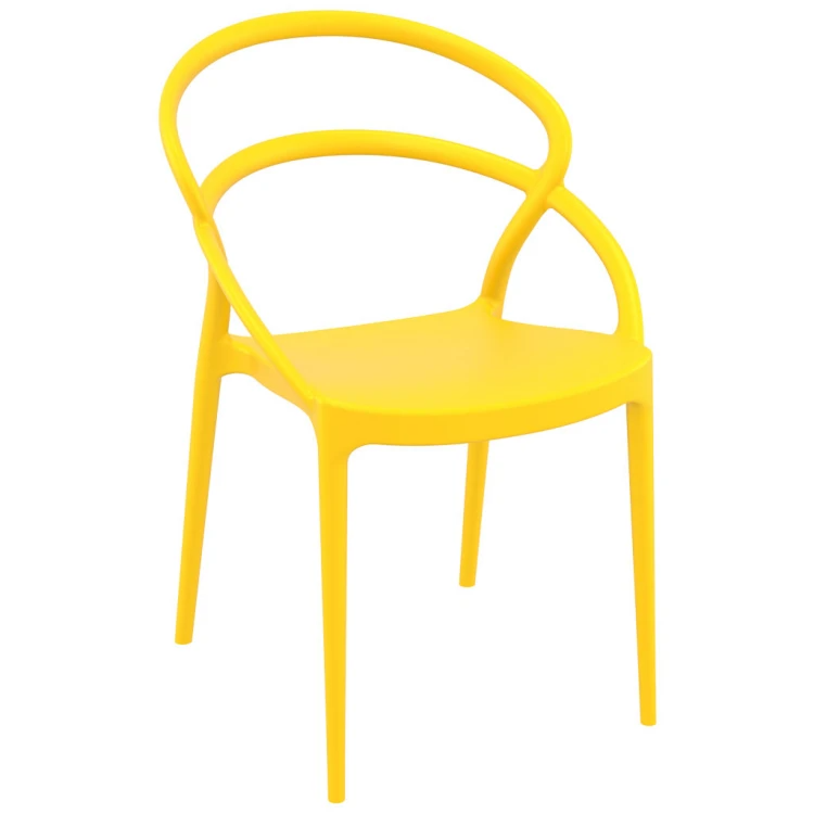 Pia Yellow