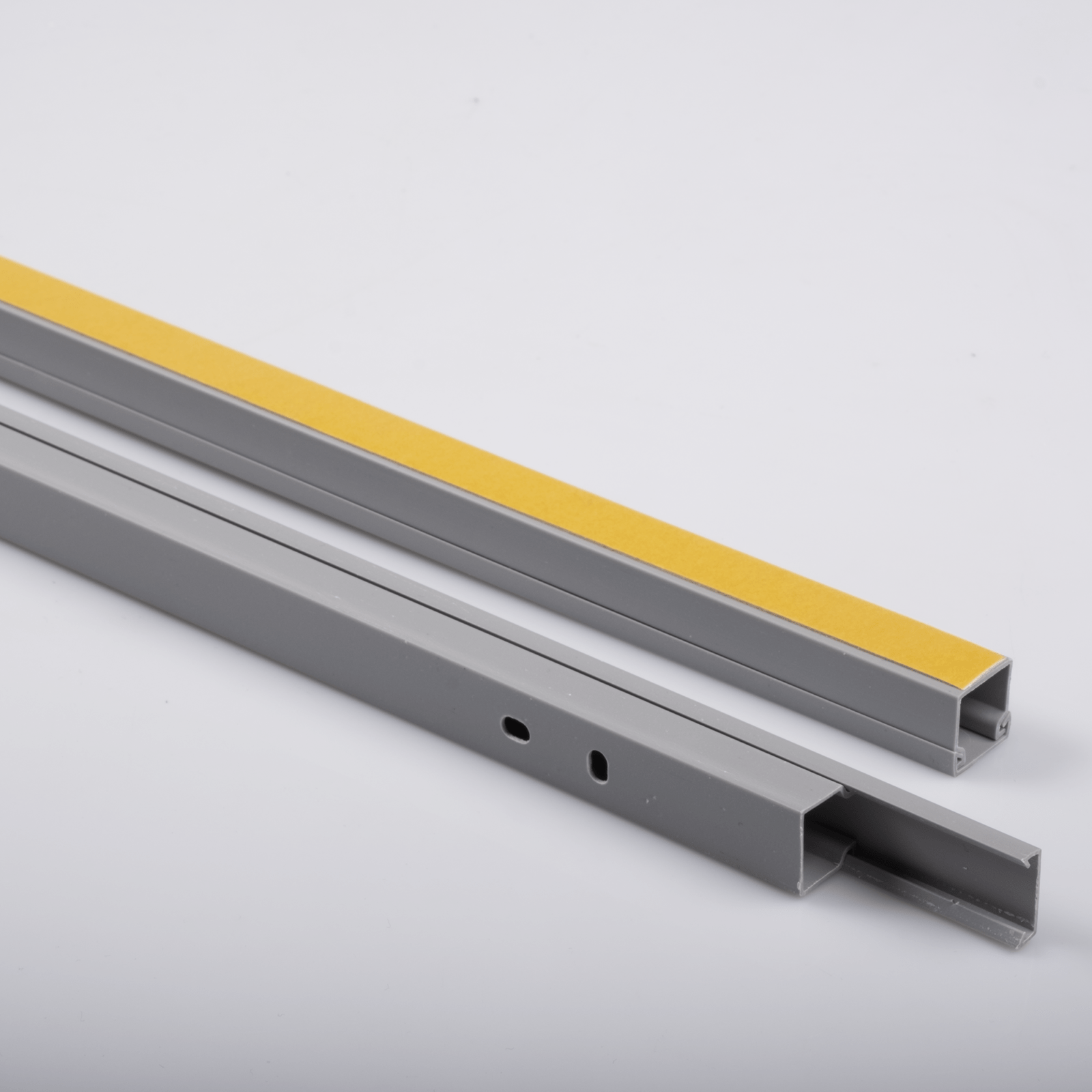30×20 Mini Cable Trunking - Image 3