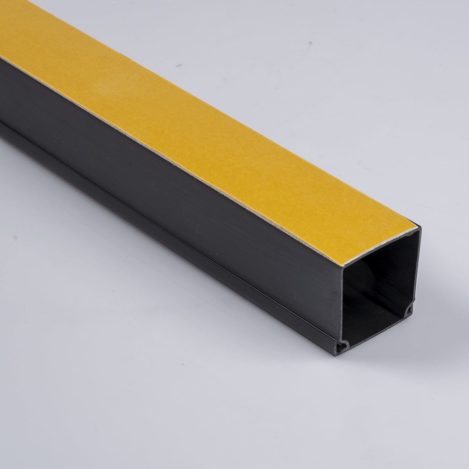 40×40 Mini Cable Trunking - Image 6