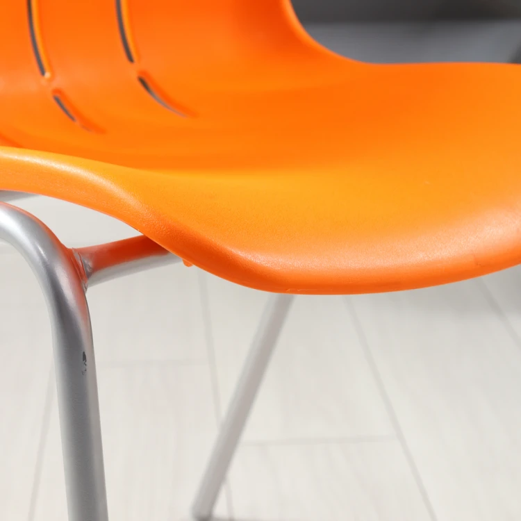 Tuddy Plastic Chair 06 - Image 5