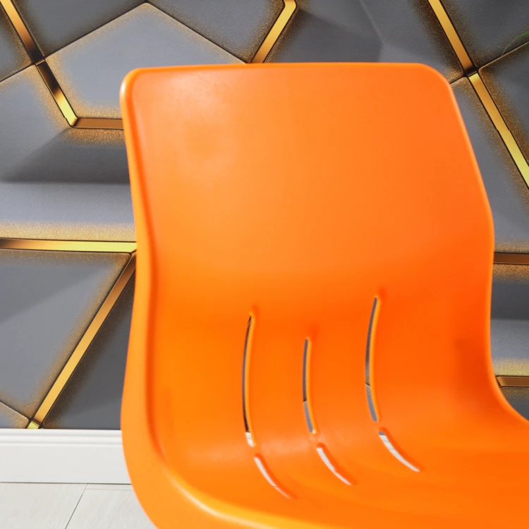 Tuddy Plastic Chair 06 - Image 4