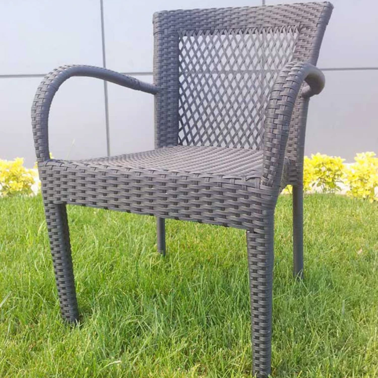 Azalea aluminum rattan chair with armrest black