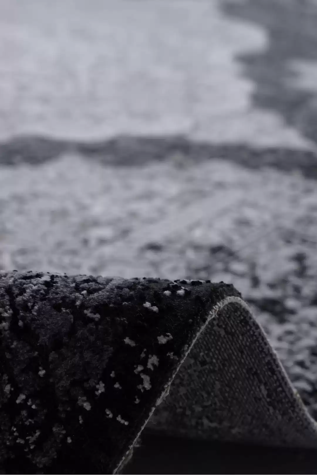 Royal Nero NO01B Viscose Acrylic Living Room Carpet - Image 3