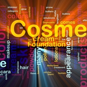 Cosmetics Table